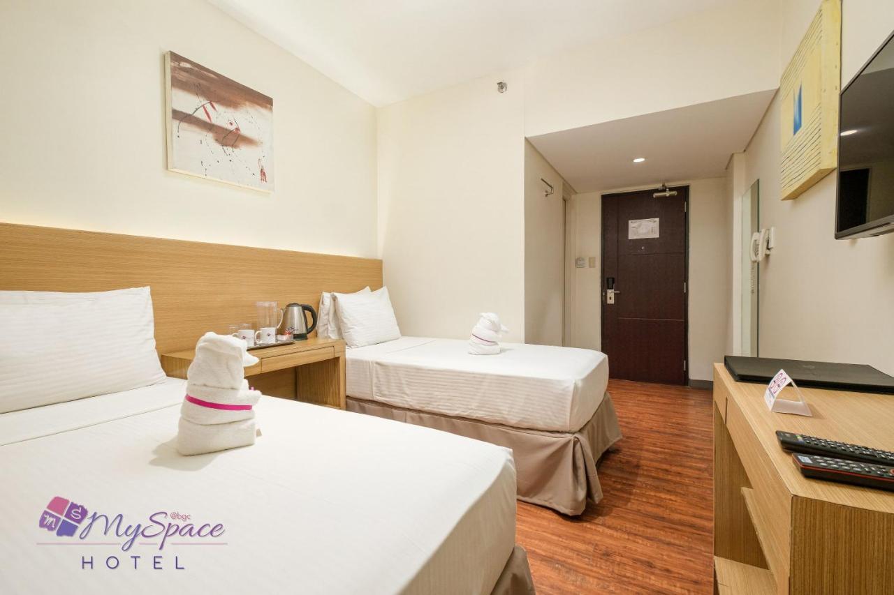 Myspace Hotel @Bgc Pasig City Exteriör bild