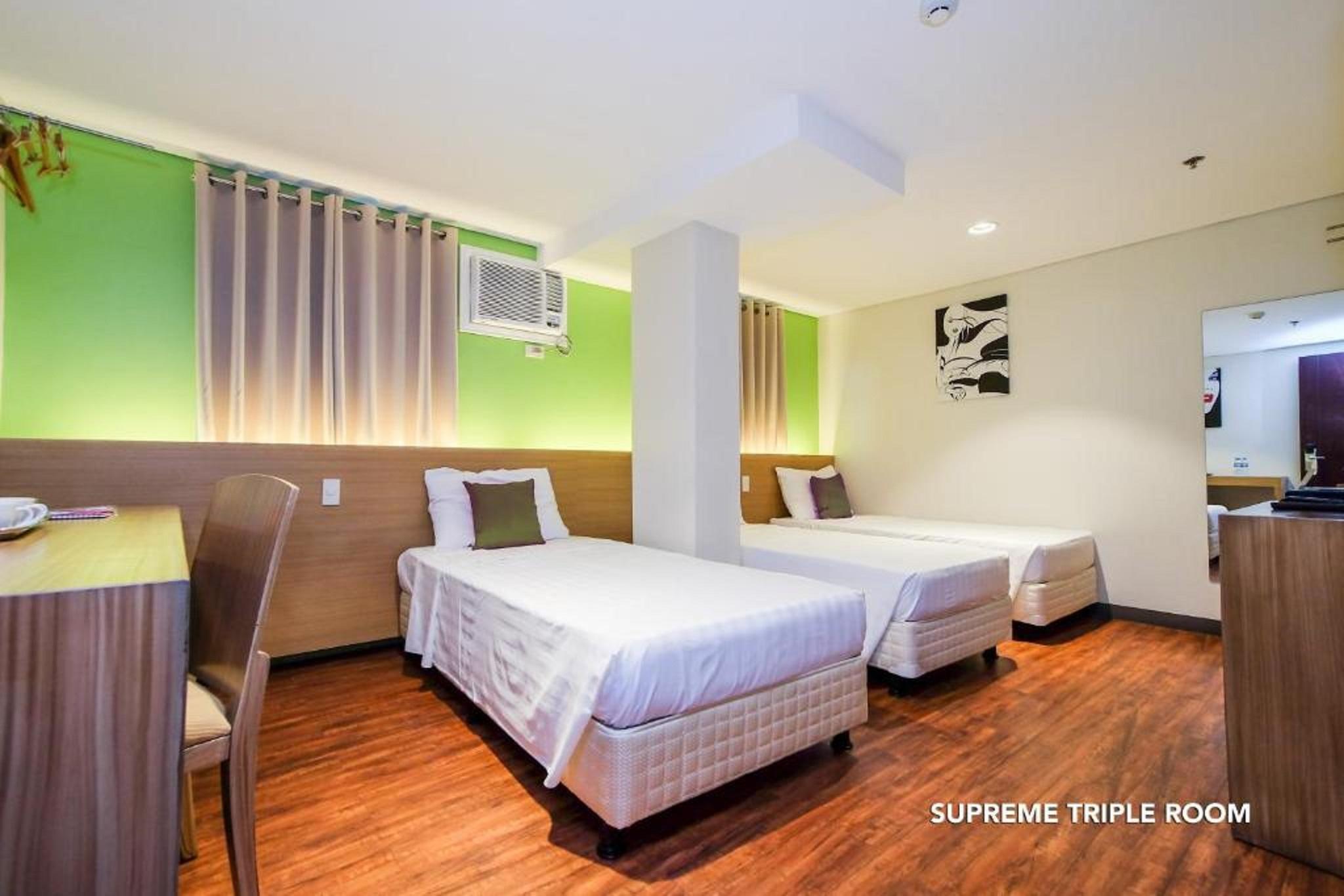 Myspace Hotel @Bgc Pasig City Exteriör bild