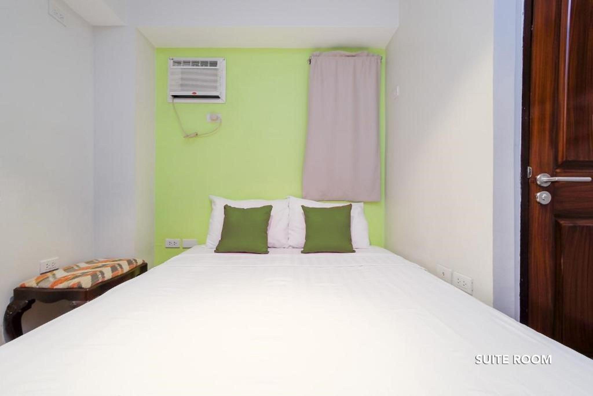 Myspace Hotel @Bgc Pasig City Exteriör bild
