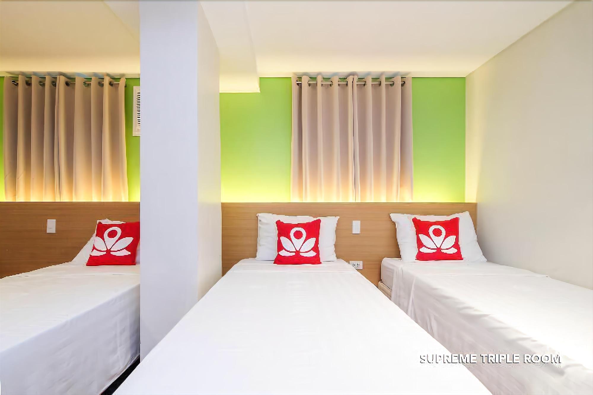 Myspace Hotel @Bgc Pasig City Exteriör bild