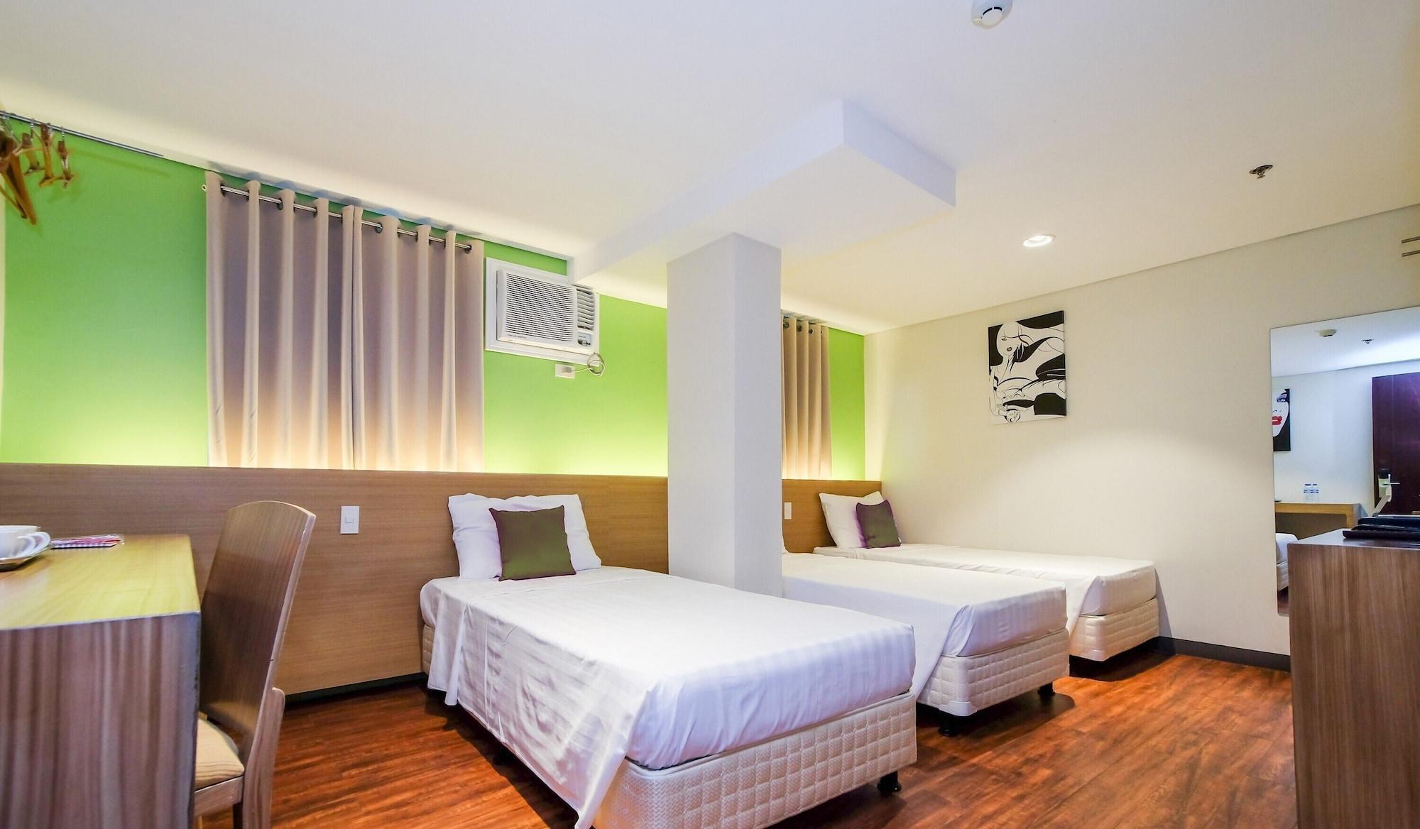 Myspace Hotel @Bgc Pasig City Exteriör bild
