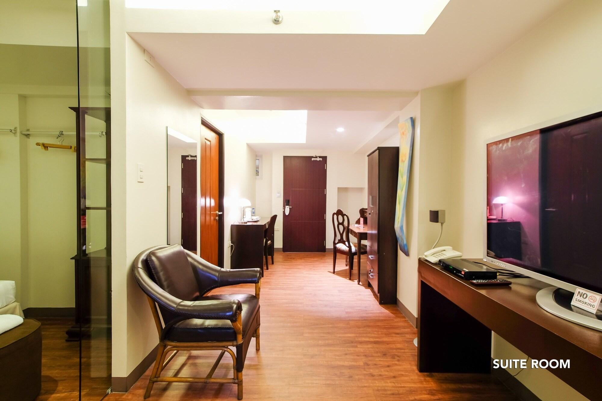 Myspace Hotel @Bgc Pasig City Exteriör bild