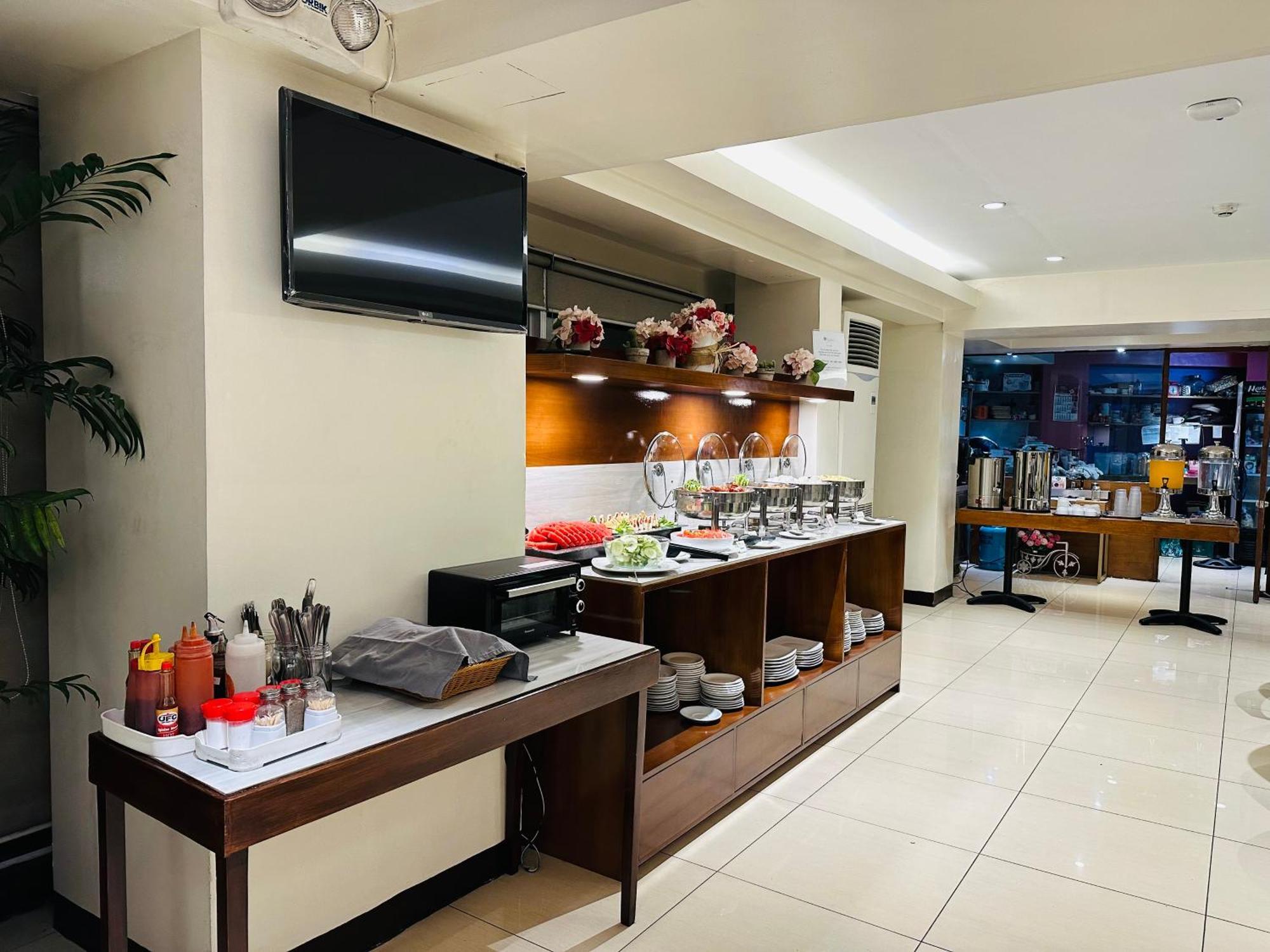 Myspace Hotel @Bgc Pasig City Exteriör bild